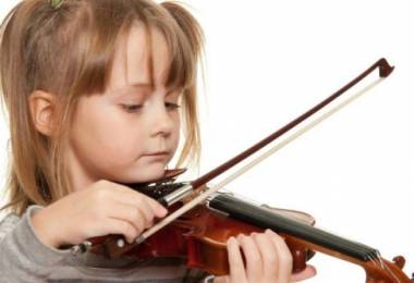 Tại sao nên cho bé tập đàn violin?